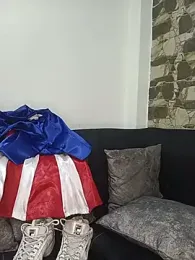 Yi_Uzi — Stripchat stream photo (Jun 2026)