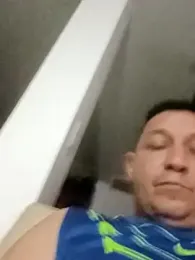 luchoarr — Stripchat stream photo (Mar 2026)