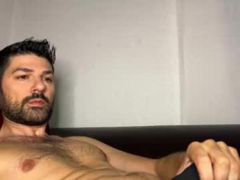 sexfriendch — chaturbateでウェブカムモデルオンライン