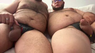 2_Bear — Cam4 stream photo (Jun 2026)