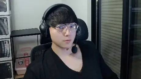 Tkcqcc — Stripchat stream photo (Mar 2026)