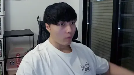 Tkcqcc — Stripchat stream photo (Feb 2026)