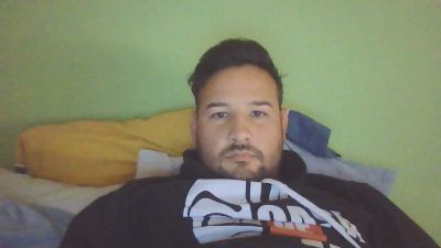 chicomal32 — Cam4 stream photo (Feb 2026)