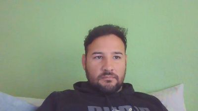 chicomal32 — Cam4 stream photo (Mar 2026)