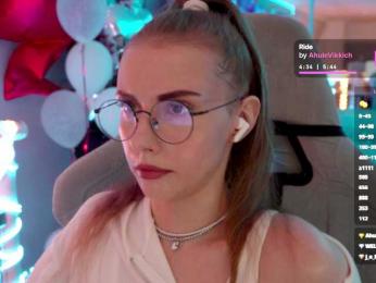 VikkiExtraCheese — bongacams