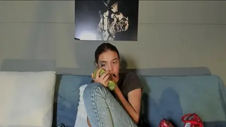 nicolvibes_212 — Stripchat stream photo (Apr 2026)