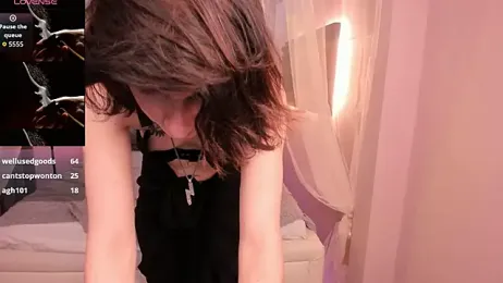 MickeQuinee — Stripchat stream photo (Aug 2026)