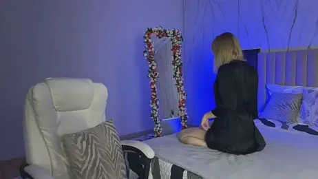 _Vikky_Moon_ — Stripchat stream photo (Apr 2026)