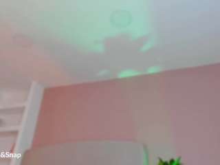 maddy-hot — Camsoda stream photo (Apr 2026)