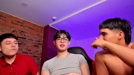 HotThreesoome — Stripchat stream photo (Mar 2026)