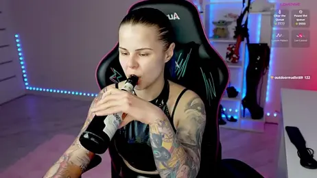 QueenAliceX — Stripchat stream photo (Apr 2026)