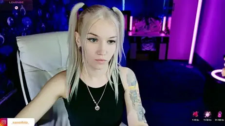 NaomiHita — stripchatでウェブカムモデルオンライン