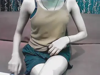 hello_baby01 — Stripchat stream photo (Apr 2026)