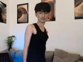 alluring_alpha — Chaturbate stream photo (Sep 2026)