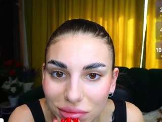 emmigreen — camsodaでウェブカムモデルオンライン