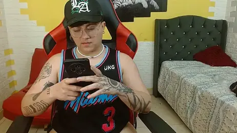 isabeautyx19 — Stripchat stream photo (Dec 2025)