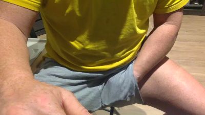 peluche75 — Cam4 stream photo (Feb 2026)