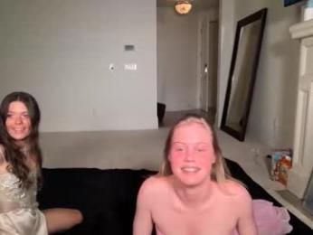 lunarose17 — Chaturbate stream photo (Feb 2026)