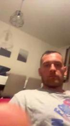 azzo22 — Cam4 stream photo (Jun 2026)