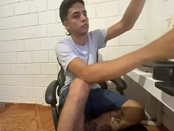 Max_TheHorseDick — Stripchat stream photo (Mar 2026)