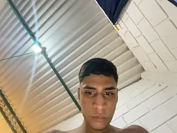 Max_TheHorseDick — Stripchat stream photo (Mar 2026)