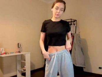 HoneyComfya — Bongacams stream photo (Apr 2026)