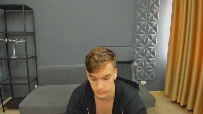 BradyFlint — cam4でウェブカムモデルオンライン