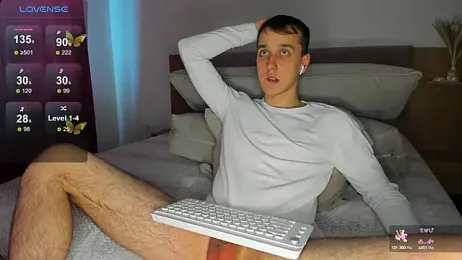 your_super_hero — Stripchat stream photo (May 2025)