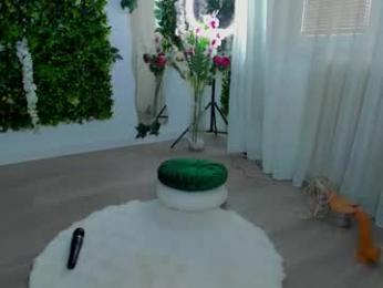 zinasquirts — Chaturbate stream photo (Mar 2026)