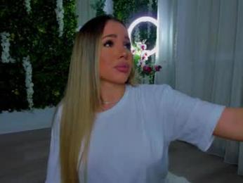 zinasquirts — Chaturbate stream photo (Mar 2026)