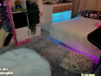 snake_bites — Chaturbate stream photo (Jun 2026)