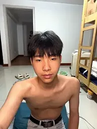 qomelo — stripchatでウェブカムモデルオンライン