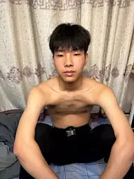 qomelo — stripchatでウェブカムモデルオンライン