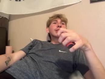 tyler_fox0 — chaturbateでウェブカムモデルオンライン