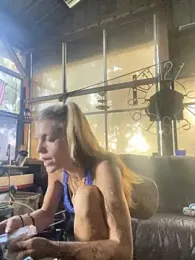 IttyBittyStonie — Stripchat stream photo (May 2026)