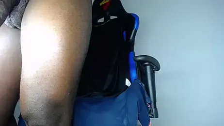 MAXJONES_2 — stripchatでウェブカムモデルオンライン