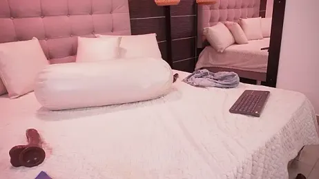 BellaLatinaTS — stripchat