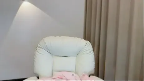 LH7 — Stripchat stream photo (Sep 2025)