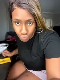 ItsForeignbabe — Stripchat stream photo (Aug 2026)