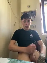 denysio69 — stripchatでウェブカムモデルオンライン