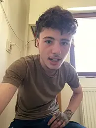 denysio69 — stripchatでウェブカムモデルオンライン