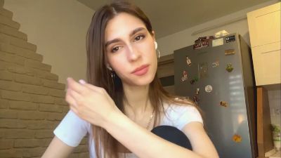 MargorieFarr — Cam4 stream photo (Mar 2026)