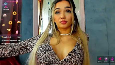 Sassy_Teen — stripchatでウェブカムモデルオンライン