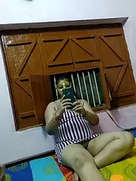 Bengali_couple12 — Stripchat stream photo (May 2025)