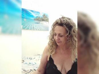 mery8poppins — Bongacams stream photo (Apr 2026)