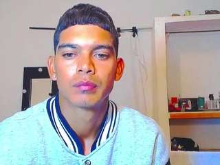 themykeone — camsodaでウェブカムモデルオンライン