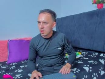 big_dicktop23 — Chaturbate stream photo (Apr 2026)