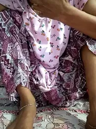 124pakhi — stripchatでウェブカムモデルオンライン