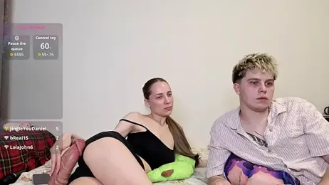 Emily_and_Ilumi — Stripchat stream photo (Apr 2026)