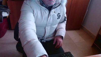 Mivato — Cam4 stream photo (Dec 2025)